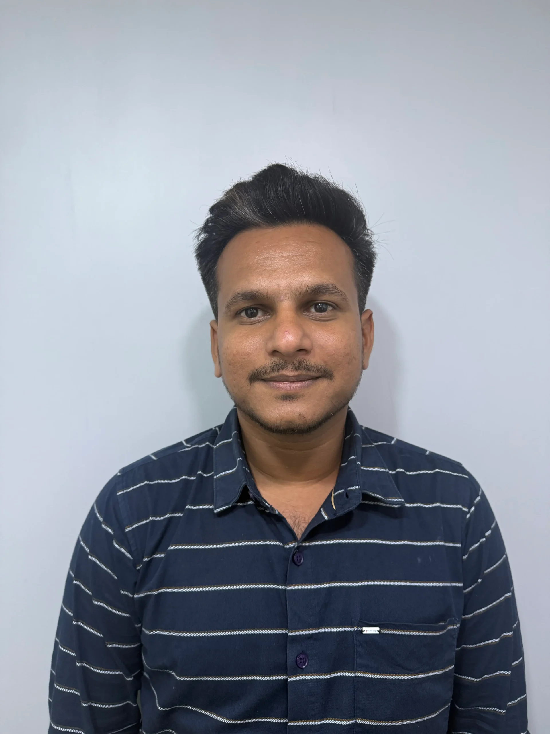 member-img